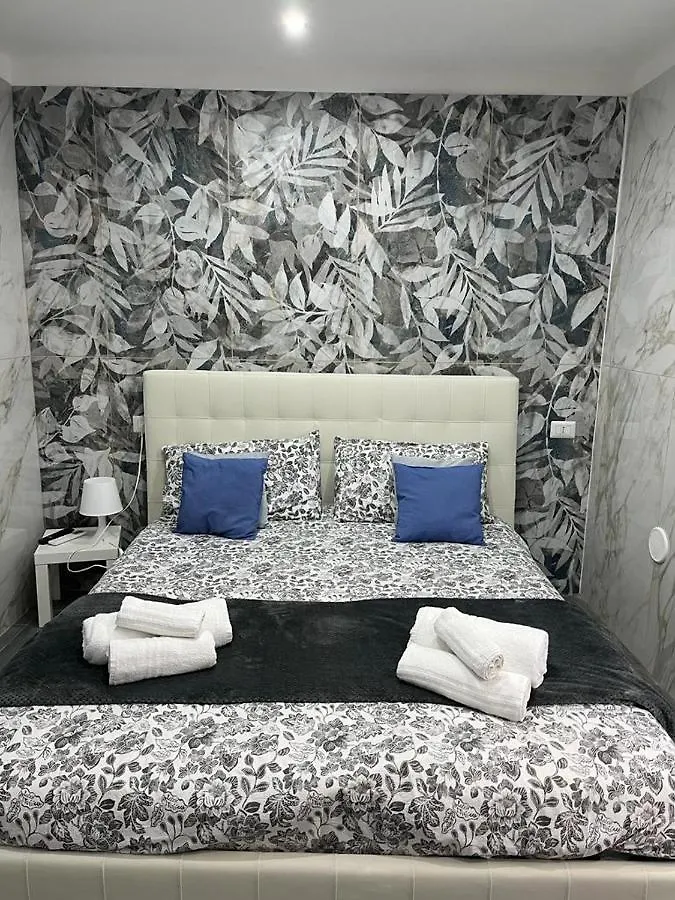 Suite Nicolai 165 Bari 0*,  Italy