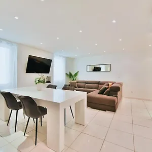 Grand Appartement- Le Port A/c Appartement Nice